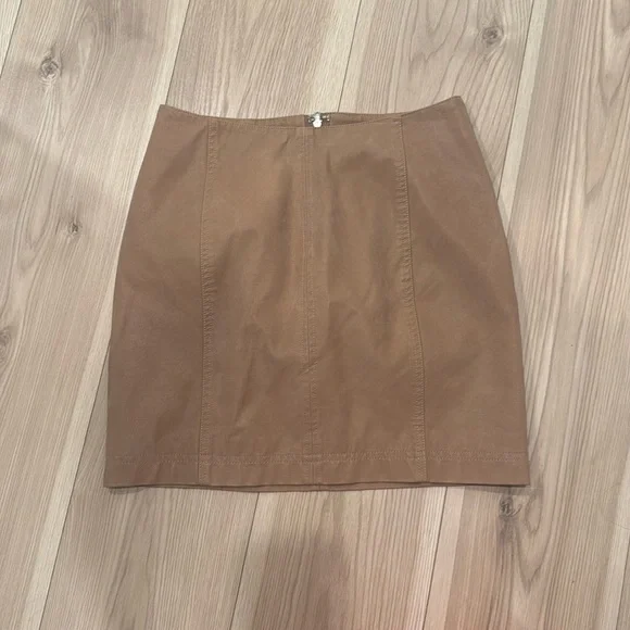 Free people tan skirt size 2 NWOT - Picture 1 of 3